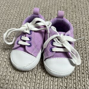 🍭4/$20 Loveable Friends Soft Soled Baby Sneakers for baby girl - 0-6 months
